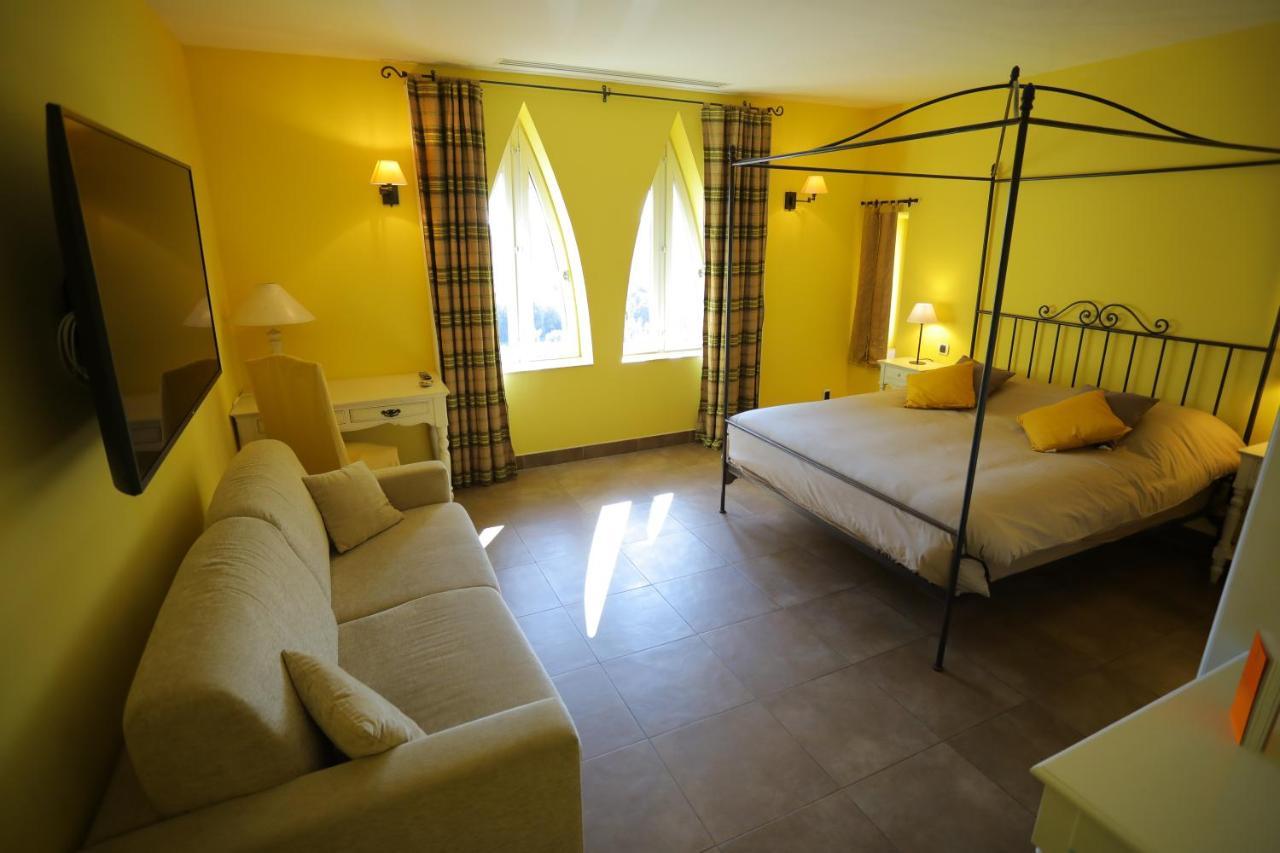 Hostellerie Du Chateau Des Fines Roches Châteauneuf-du-Pape Kültér fotó