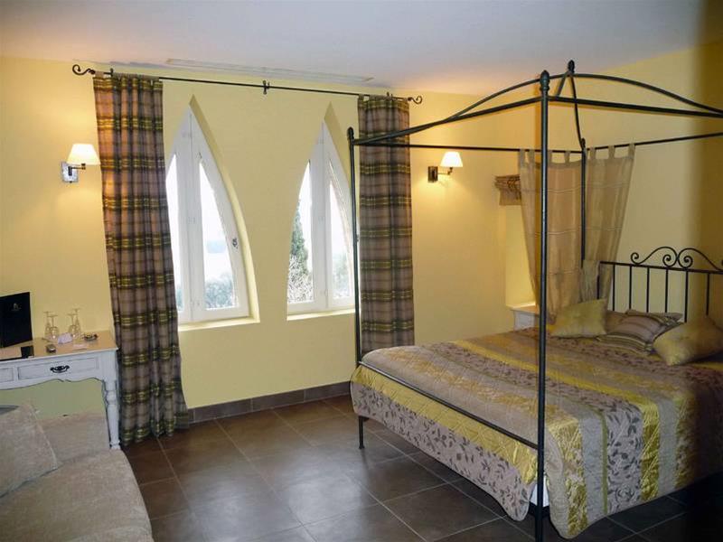 Hostellerie Du Chateau Des Fines Roches Châteauneuf-du-Pape Kültér fotó